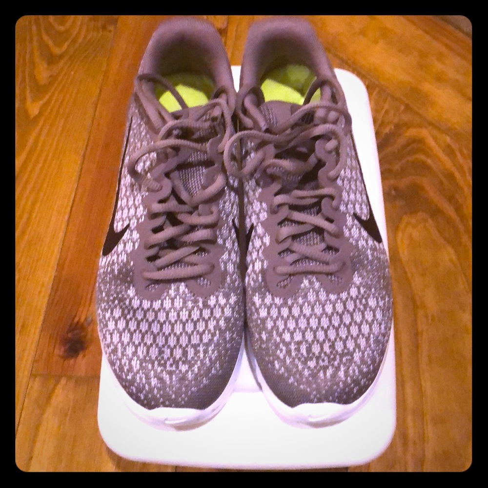 Lavender Nike Air Max Sneakers-WORN ONCE - Size 8
